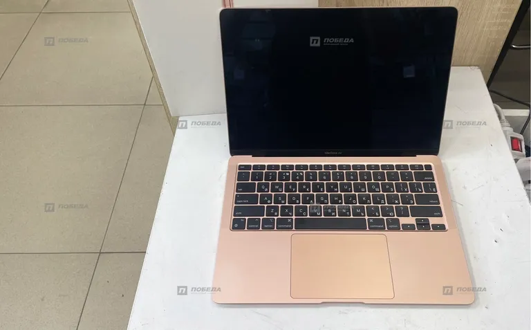 Ноутбук MacBook Air 13 2020 M1