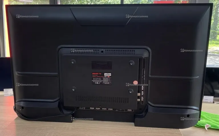 телевизор Smart q90 32*