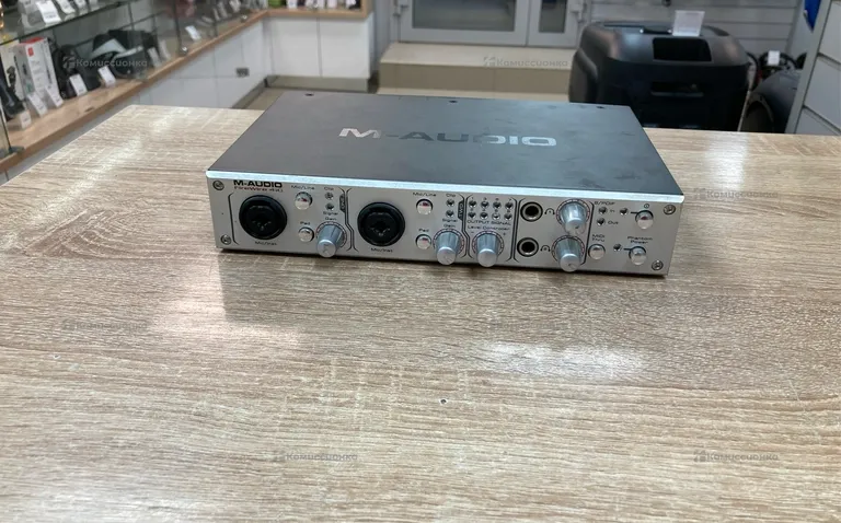 Внешняя звуковая карта M-AUDIO FireWire 410