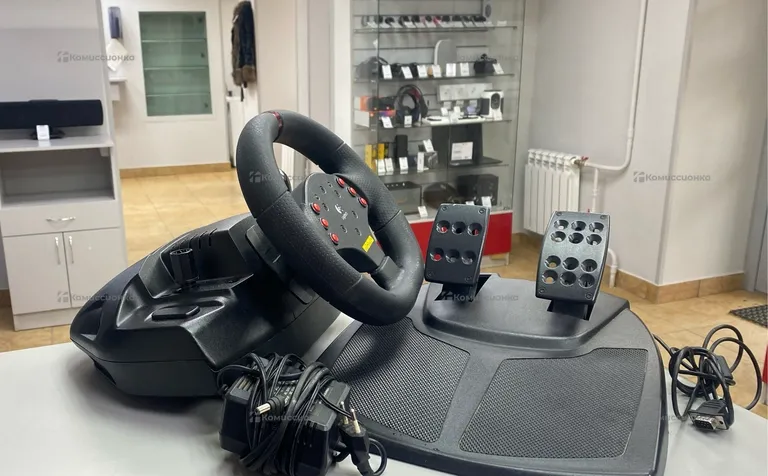Игровой Руль Logitech Momo Racing