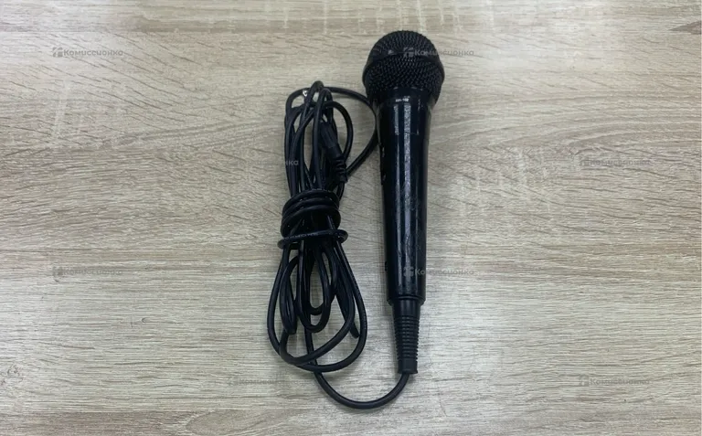микрофон LG