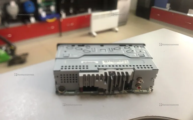 Автомагнитола  pioneer 325bt