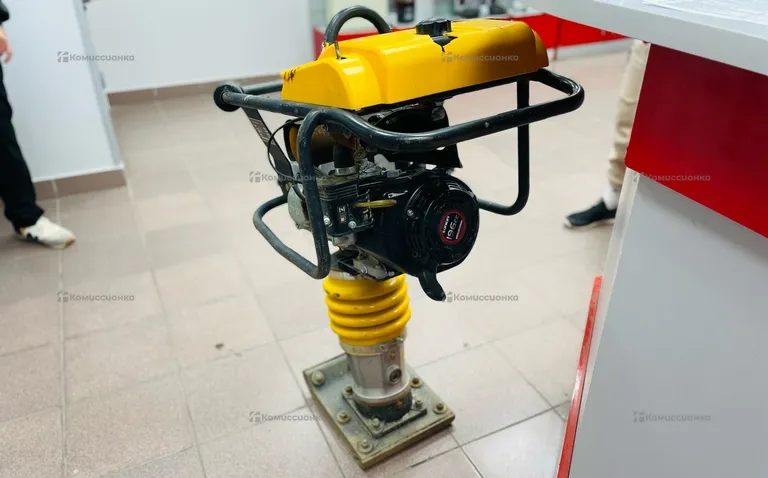 Бензиновая Вибротрамбовка TCC RM80L