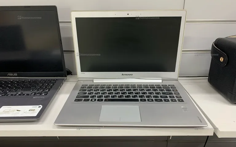 Ноутбук  Lenovo idealPad u330p