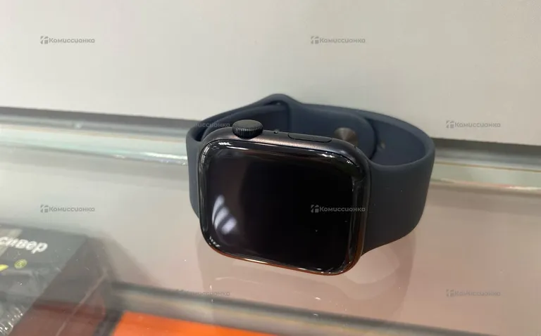 Часы  Apple Watch 8 45mm