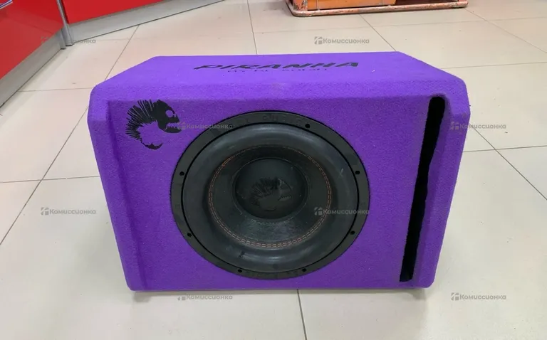 Сабвуфер активный Piranha 12A V2