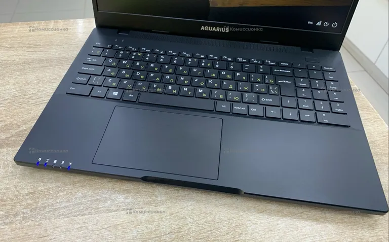 Ноутбук Aquarius NS685U