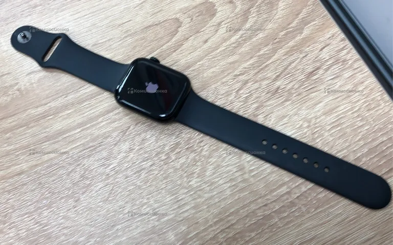 Часы Apple Watch Series 7 45mm
