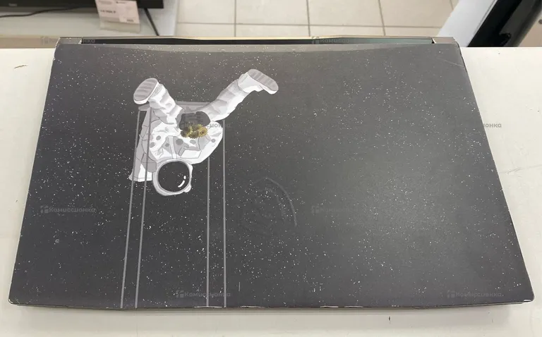 Ноутбук MSI Katana 17 B12U