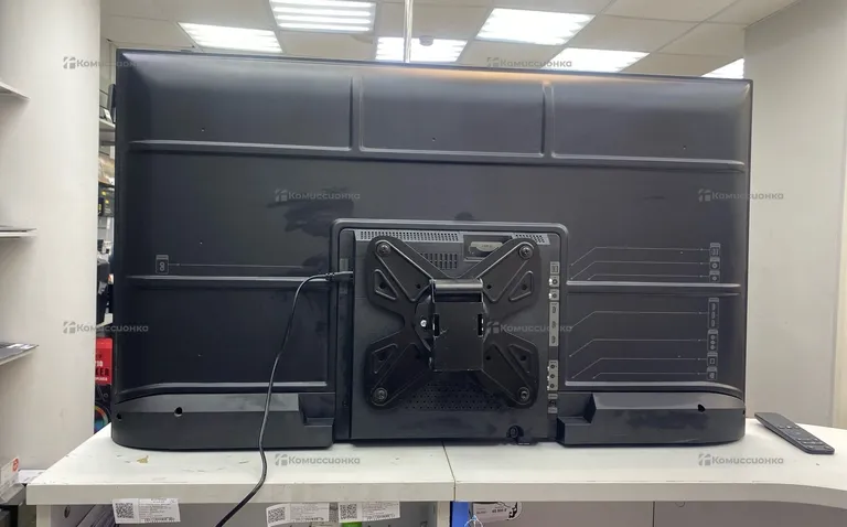 Умный телевизор с Алисой 43" - YNDX-00071