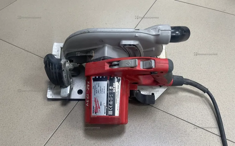 Дисковая пила Milwaukee SCS 65 Q