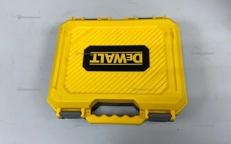 Шуруповерт безщеточный DeWalt 48v