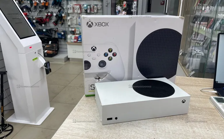 Приставка Xbox Series S 512 ГБ