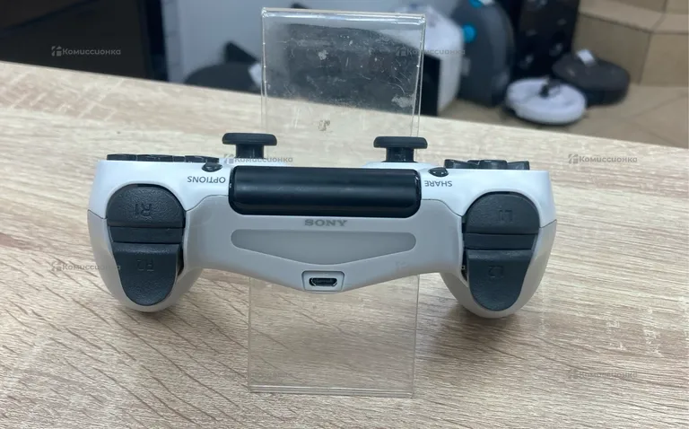 Джойстик Sony PS4