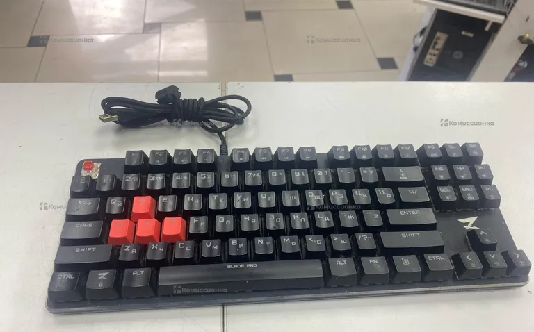 Клавиатура  blade pro