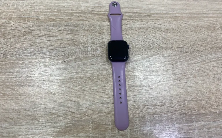 Часы  Apple Watch SE 40mm