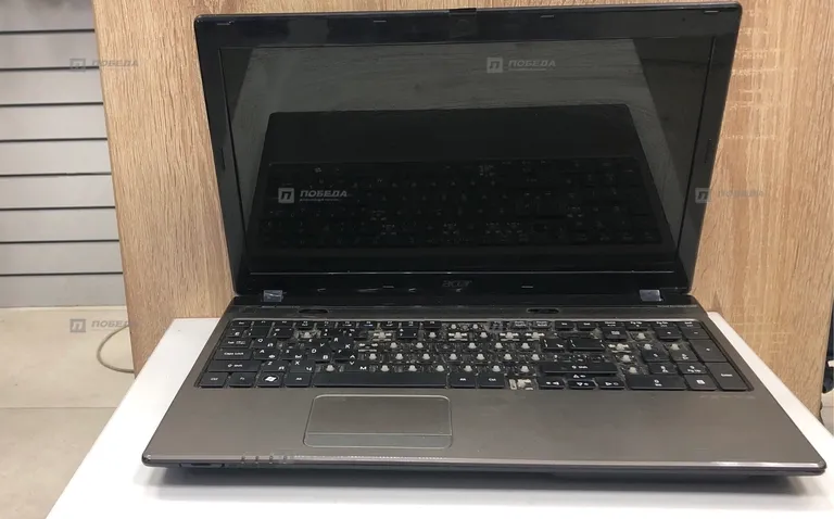 Acer Aspire 5560
