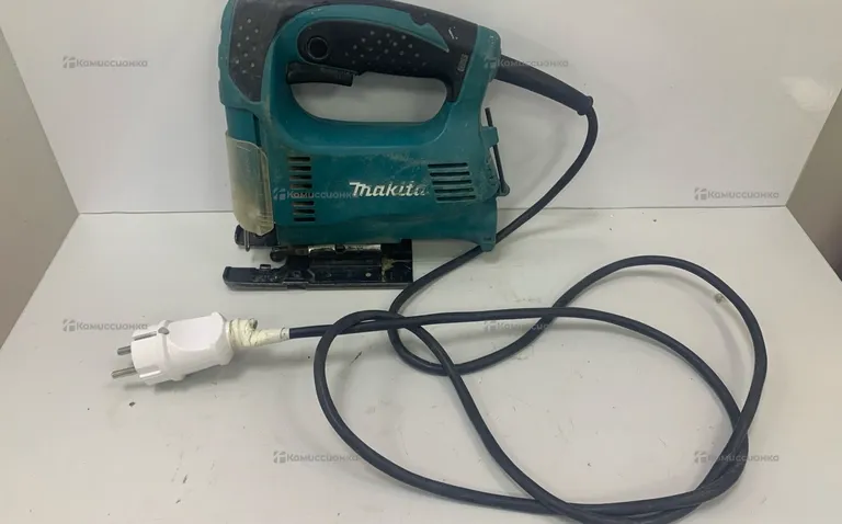 Электролобзик makita 4326