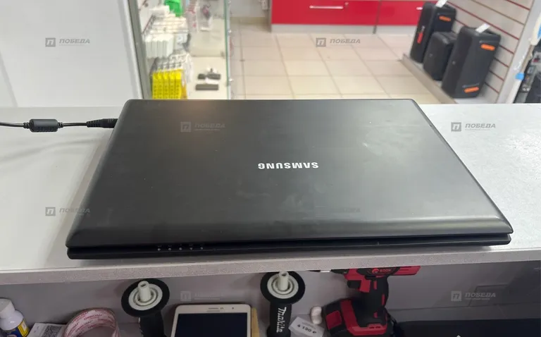 Ноутбук Samsung R519