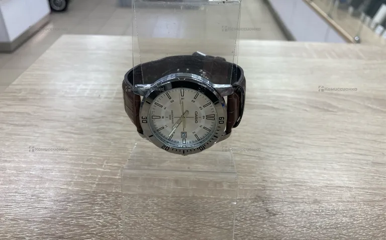 Часы  CASIO MTP-VD01