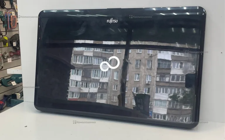 Ноутбук Fujitsu Lifebook NH570