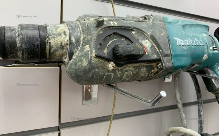 перфаратор makita HR2470