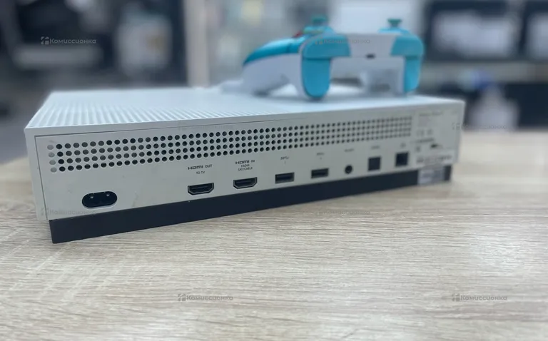 Приставка Xbox One S 512 ГБ с дисководом