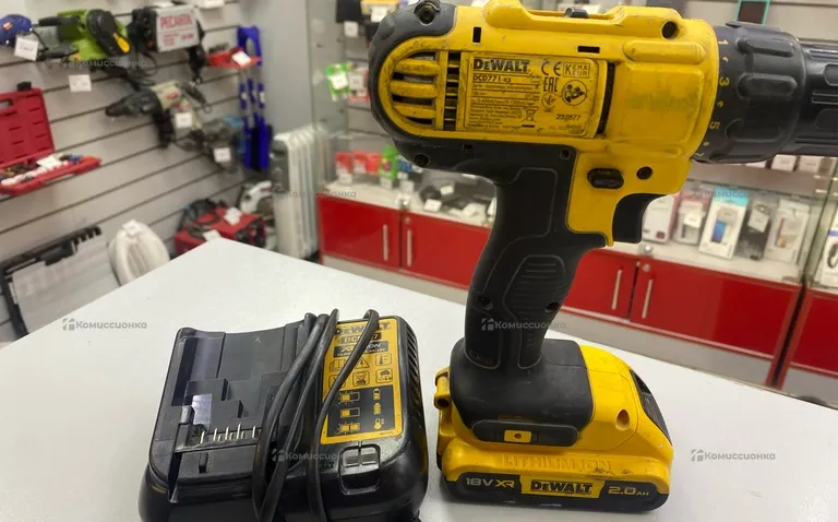 дрель шуруповерт Dewalt DCD771-ks