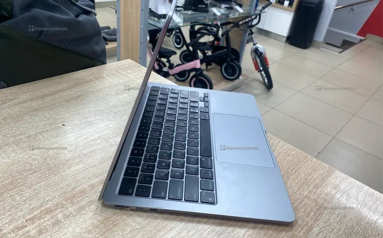 Ноутбук MacBook Air 2022 M2