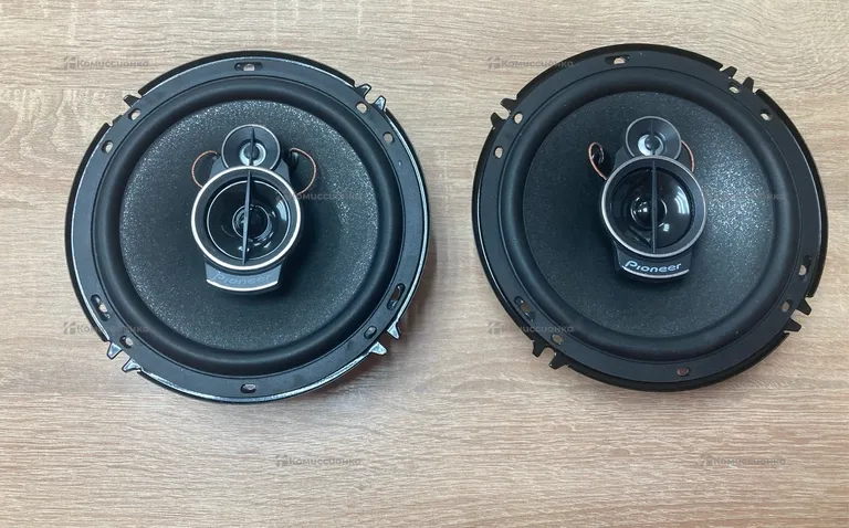 автоголонки Pioneer TS-1696R