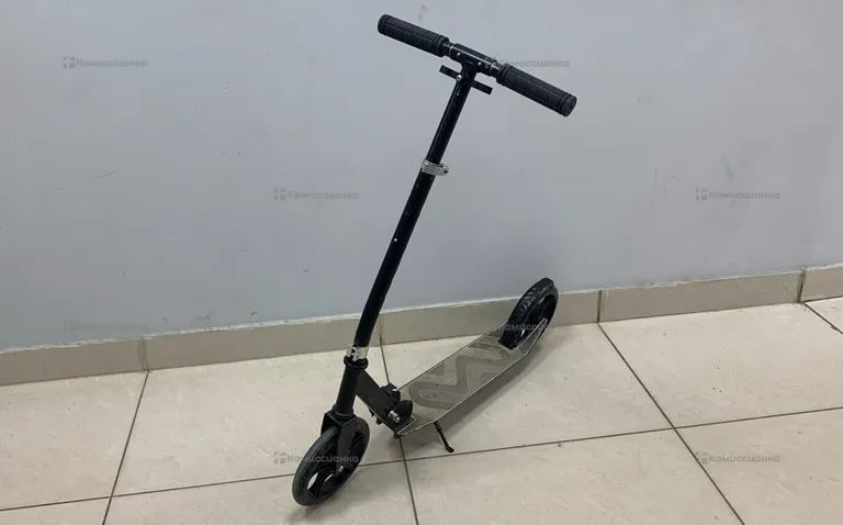 Самокат Scooter