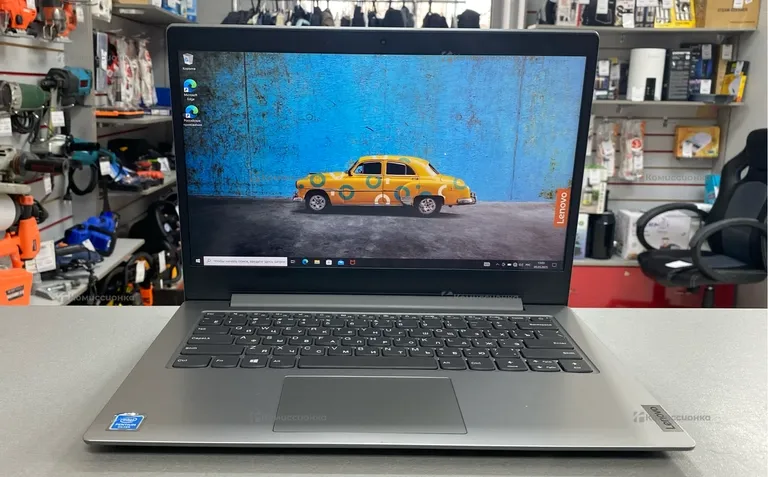 Ноутбук  Lenovo 81VU