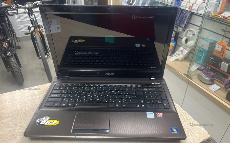 Ноутбук ASUS X52J