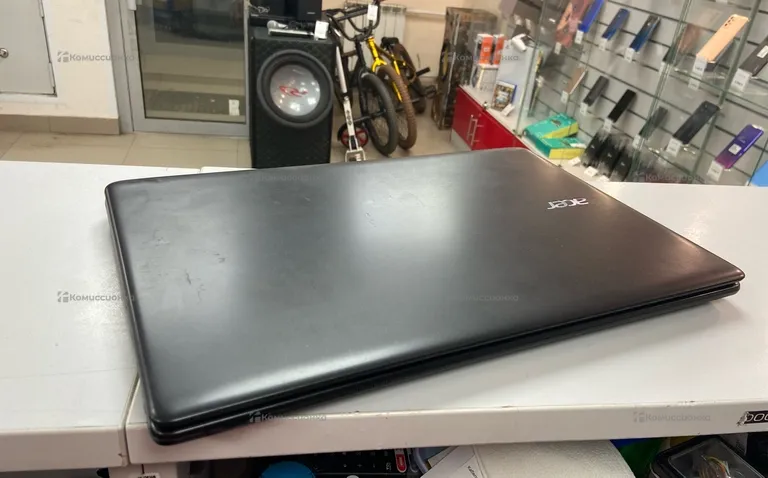 Ноутбук Acer Aspire E1-522