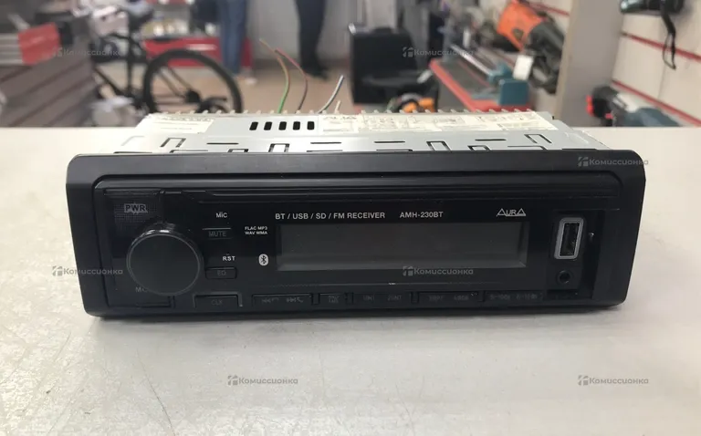 Автомагнитола  Aura AMH-230BT