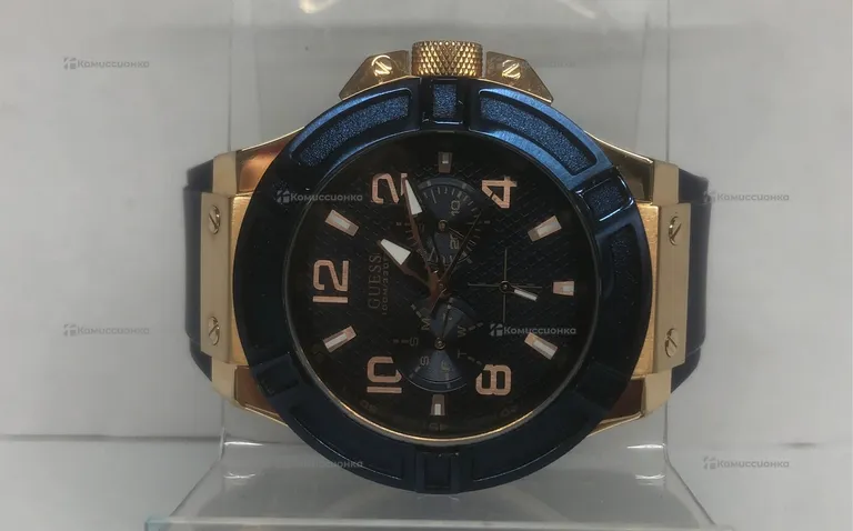 Часы  Guess W0247G3