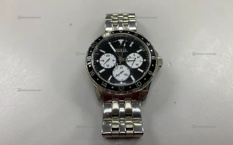 Часы  GUESS W1107G1