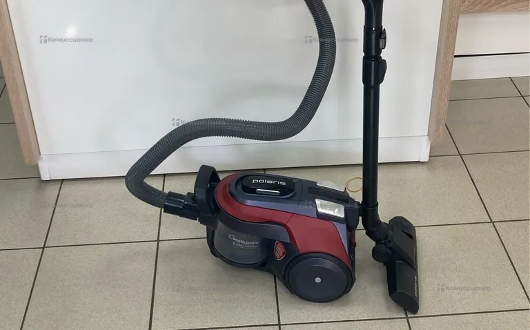 Пылесос  Polaris PVC 2004RI