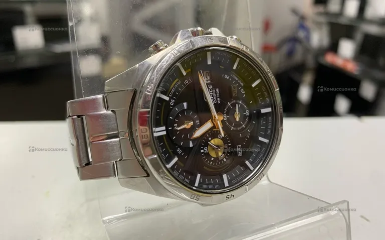 Часы  Casio Edifice EFR-556