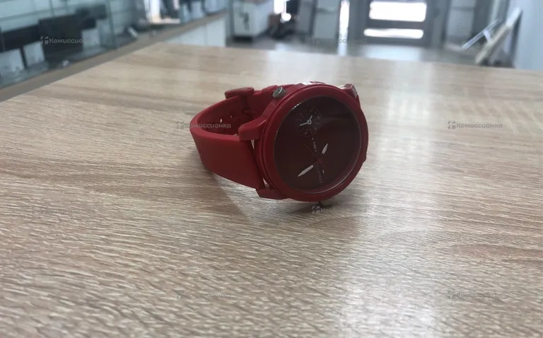 Часы  tommy hilfiger 306.1.47.2109