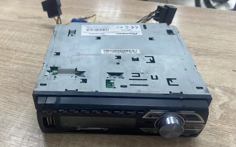 Автомагнитола  pioneer  DEN-1500UB