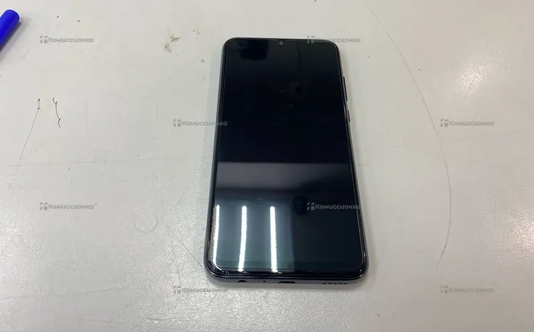 honor 20i 4/128 *8