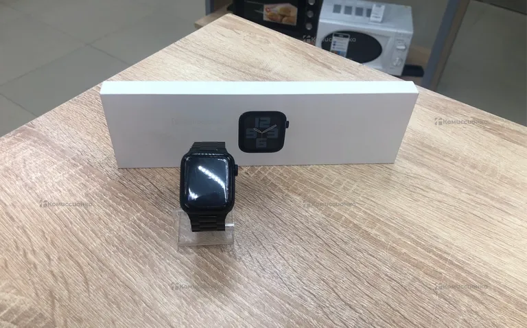 Часы  Apple Watch SE Gen 2 40mm