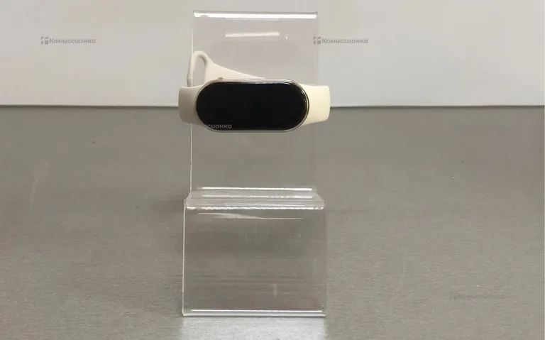 Часы  xiaomi mi band 8