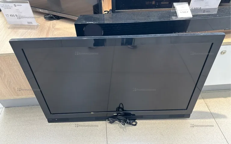 Телевизор Grundig 32VLE4140C