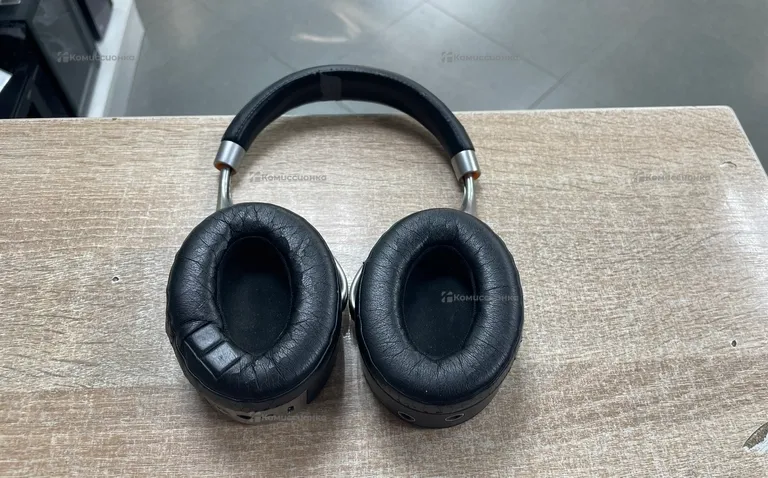 Наушники  Parrot zik1