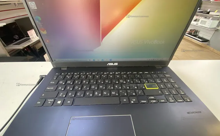 Ноутбук ASUs R522MA-BR022