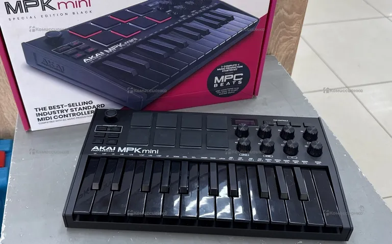 Миди клавиатура AKAI MPK MINI3