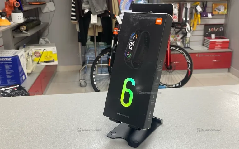 Часы  Mi Band 6
