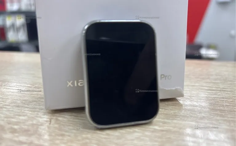 Часы  Xiaomi Smart Band 8 Pro
